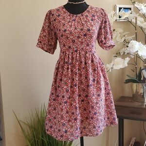 Above the knee, Floral dress | The Korner